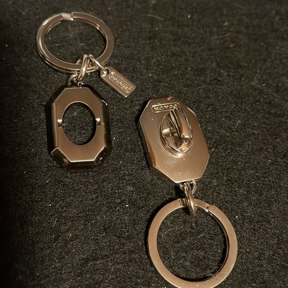 Coach Valet Keychain - Picture 5 of 8